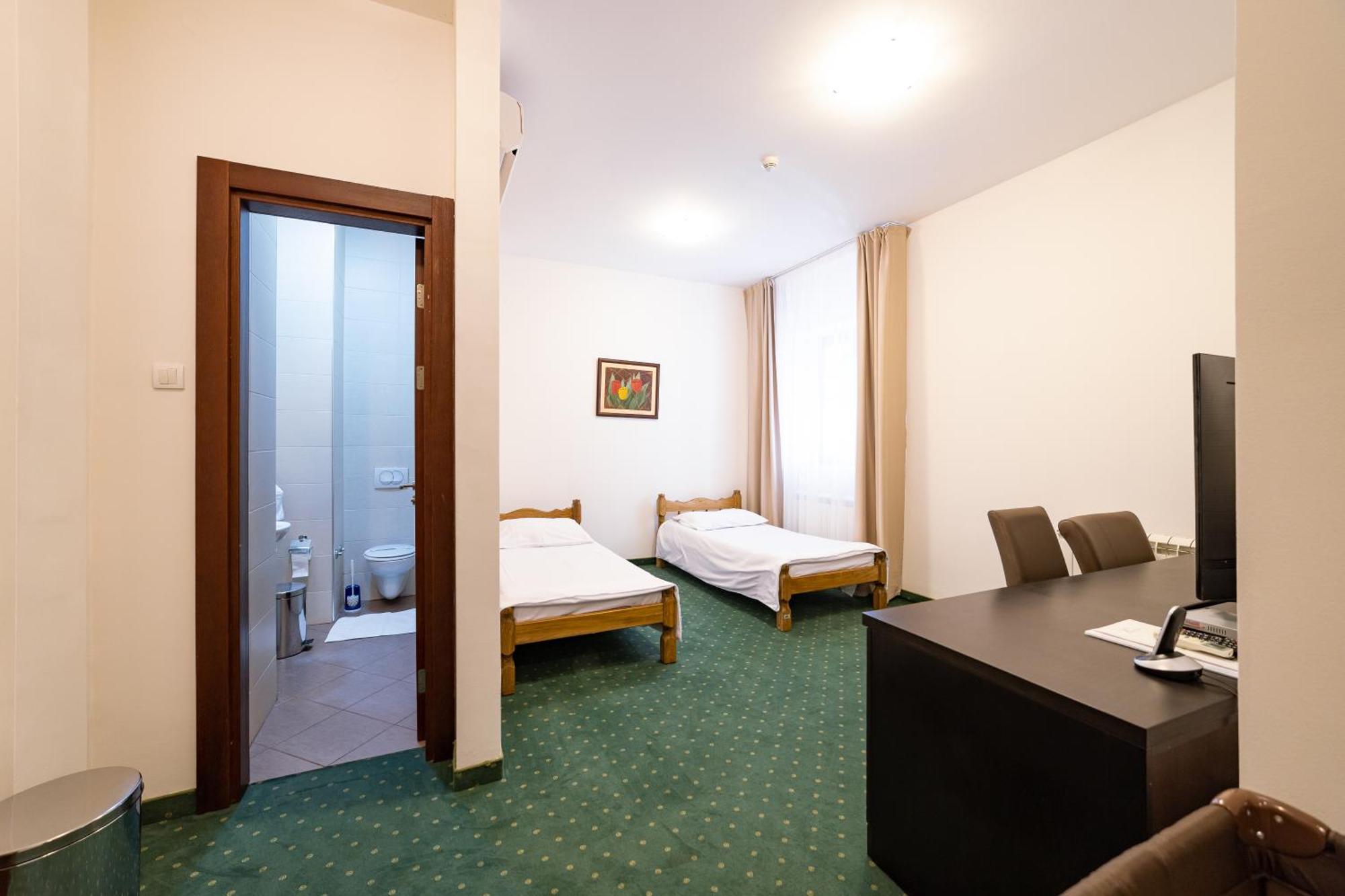 Kastel Hotel Backa Topola Exterior photo